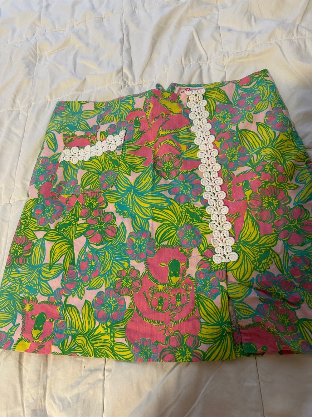Lilly Pulitzer rare skirt  🐨 🌺 excellent condition